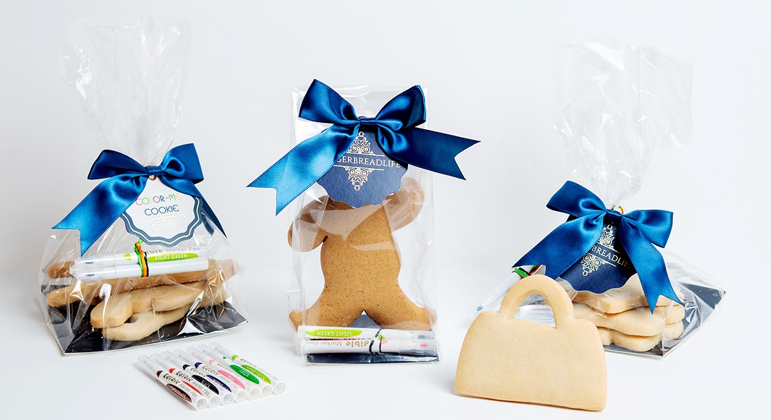 Gingerbread Friends Decorating Kit